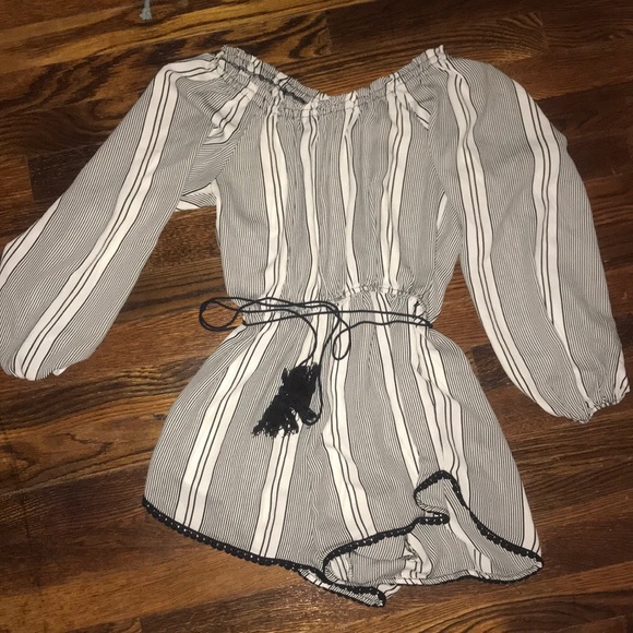 Ecote Other - Super cute women’s romper from ecoté size xs